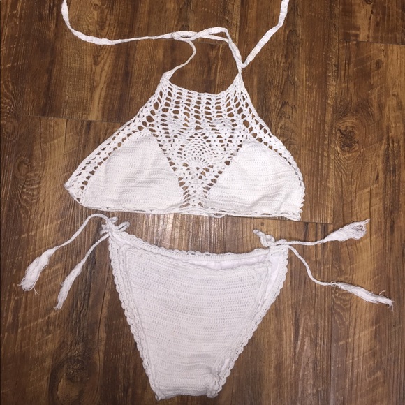 Cupshe crotchet bikini - Picture 2 of 2